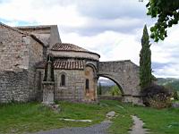Saint-Julien-du-serre, Eglise, Chevet et Arcs-boutants (1)